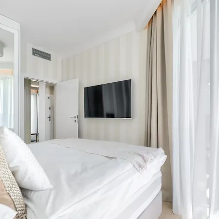 Dune - C Hotel apartamentowy 4*