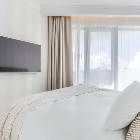 Dune - C Hotel apartamentowy 4*