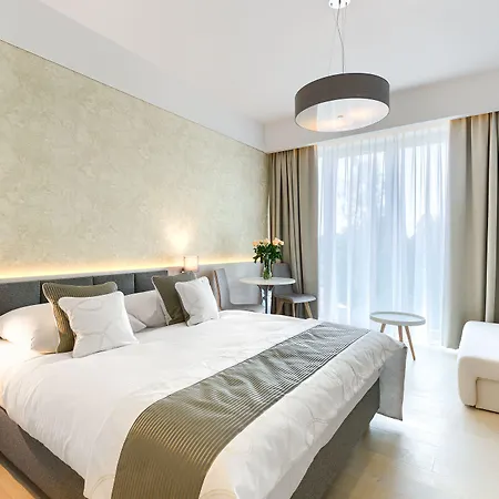 Dune - C Hotel apartamentowy 4*